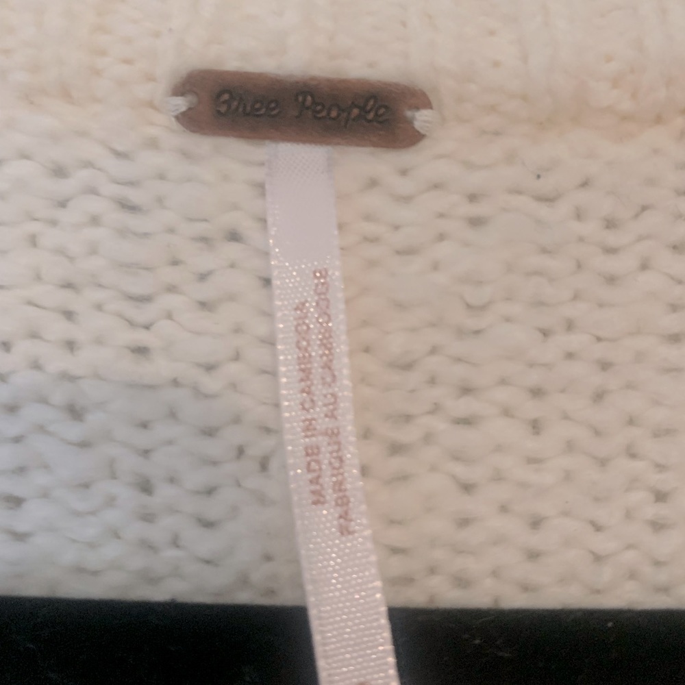 Free People Alli V-Neck Sweater Cream sz S
